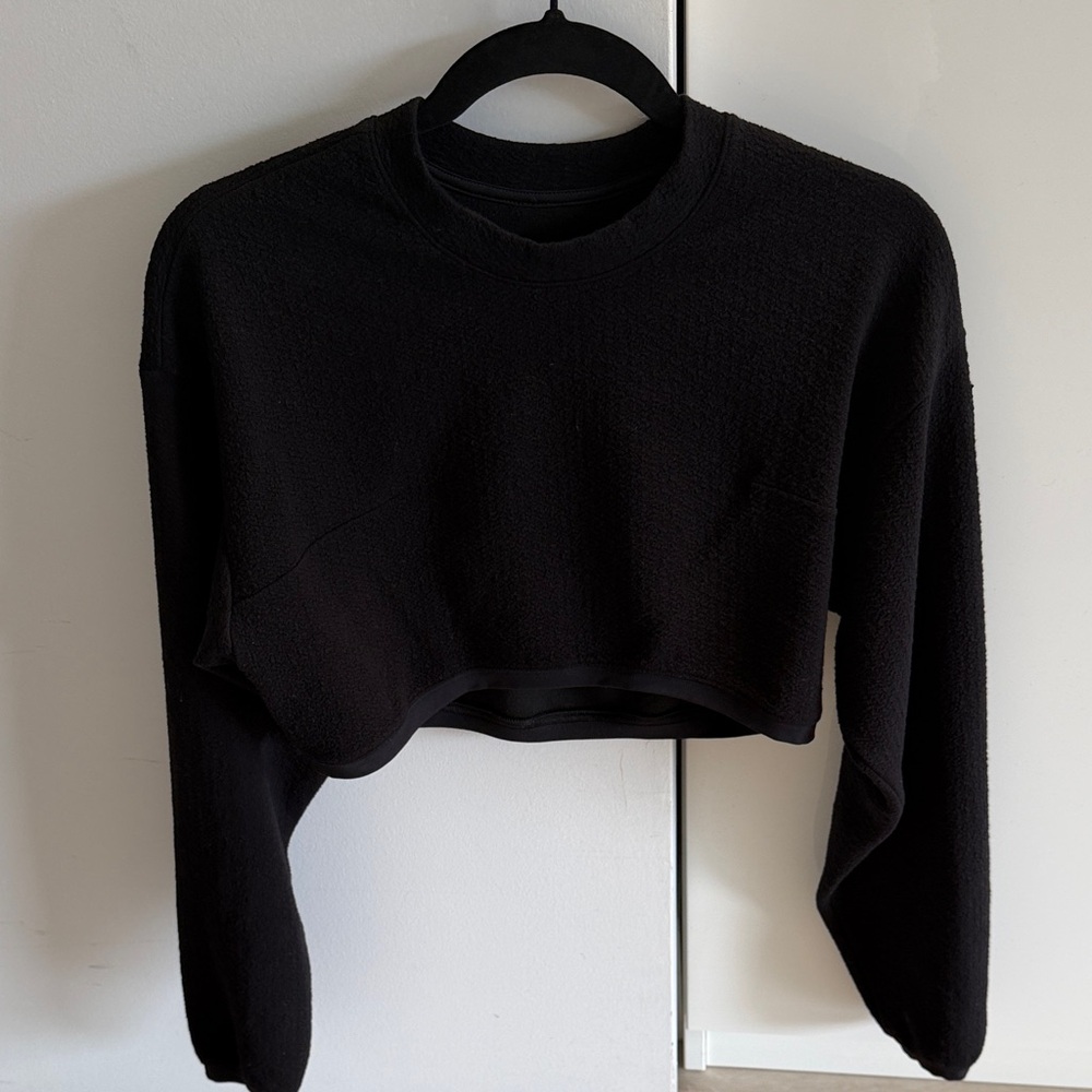 Alo yoga Black Cropped Long Sleeve Top